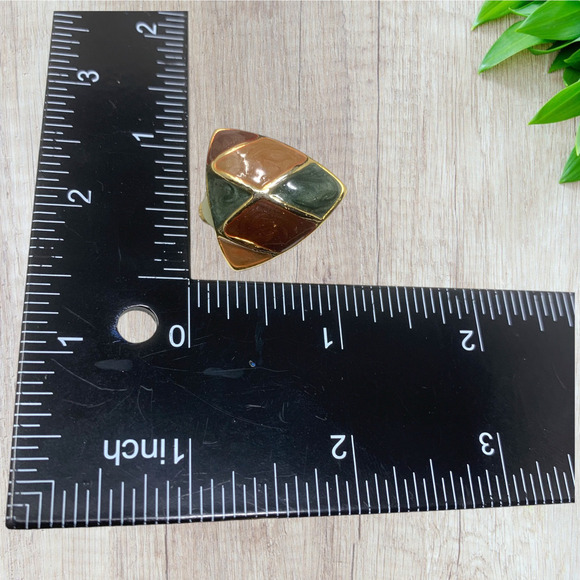 Vintage Harlequin Gold Tone Enamel Triangle Modernist Clip On Earrings Runway - Picture 3 of 5